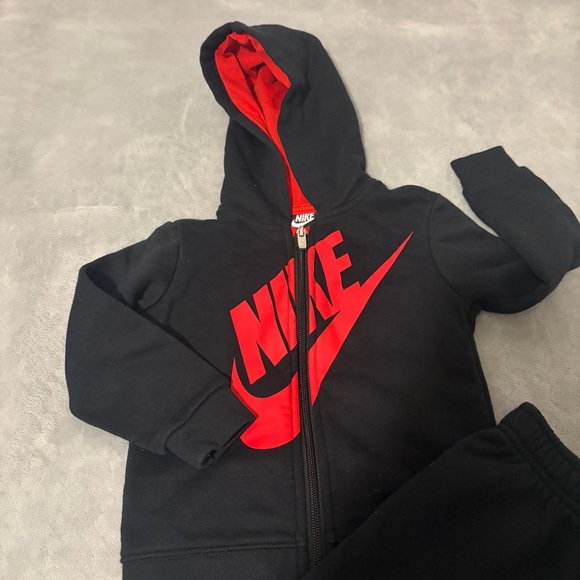 Nike Kids Black and Red Jogger Set - Picture 2 of 9